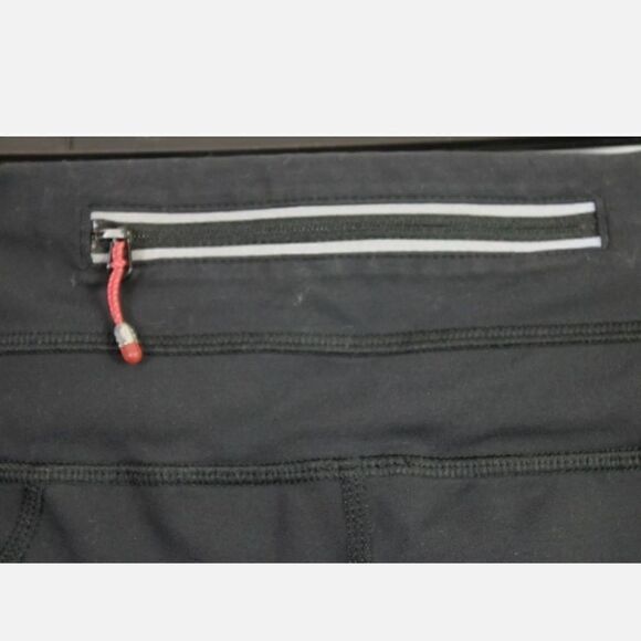 Lululemon Run Inspire Crop II BLACK GRAY WOMEN'S SIZE 6 CAN NOT FIND SIZE TAG - Picture 5 of 7